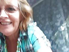 Wanaume wawili na moto kukomaa