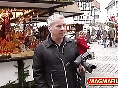 Eva kriegt tundu arsch versohlt